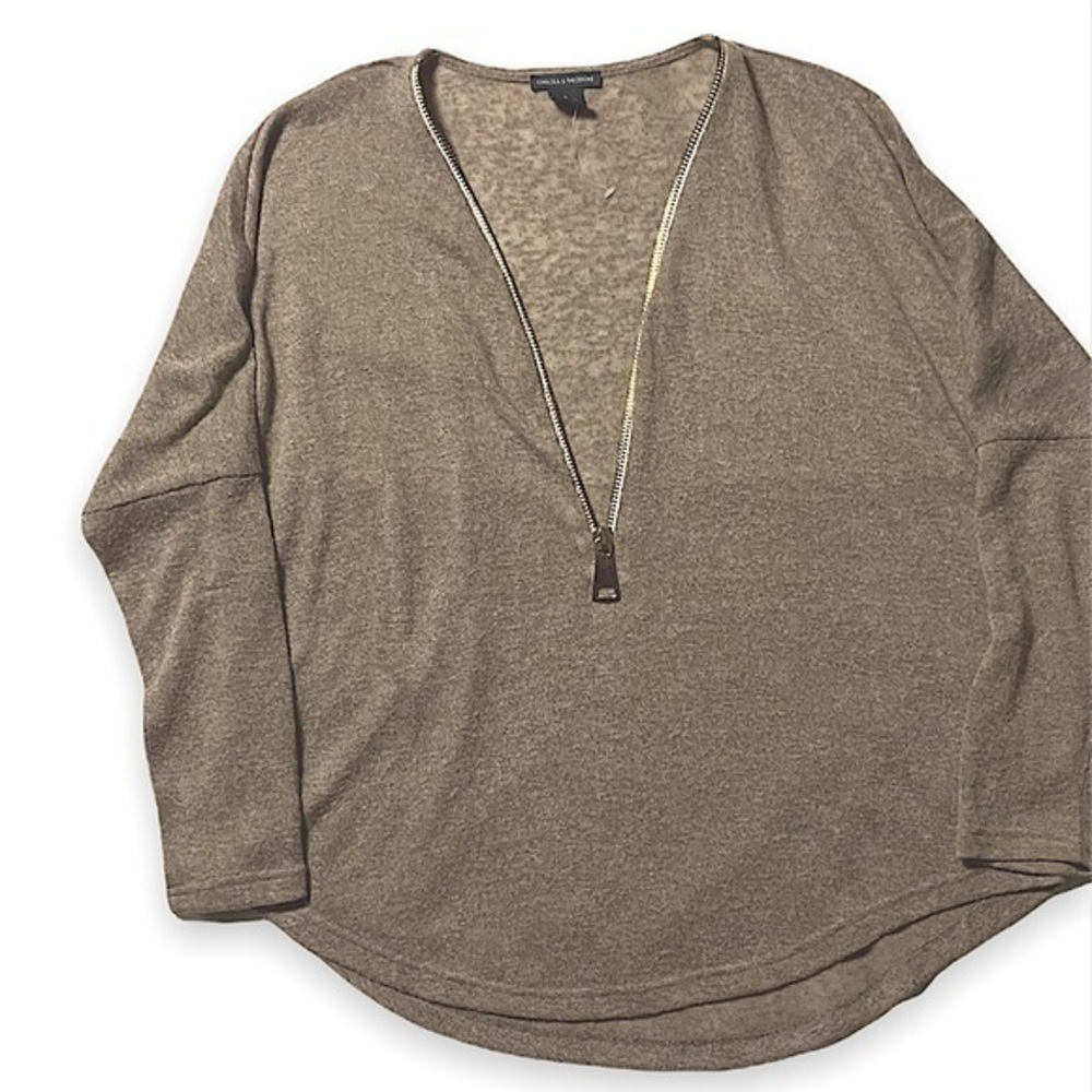 CHELSEA & THEODORE ZIP UP TOP